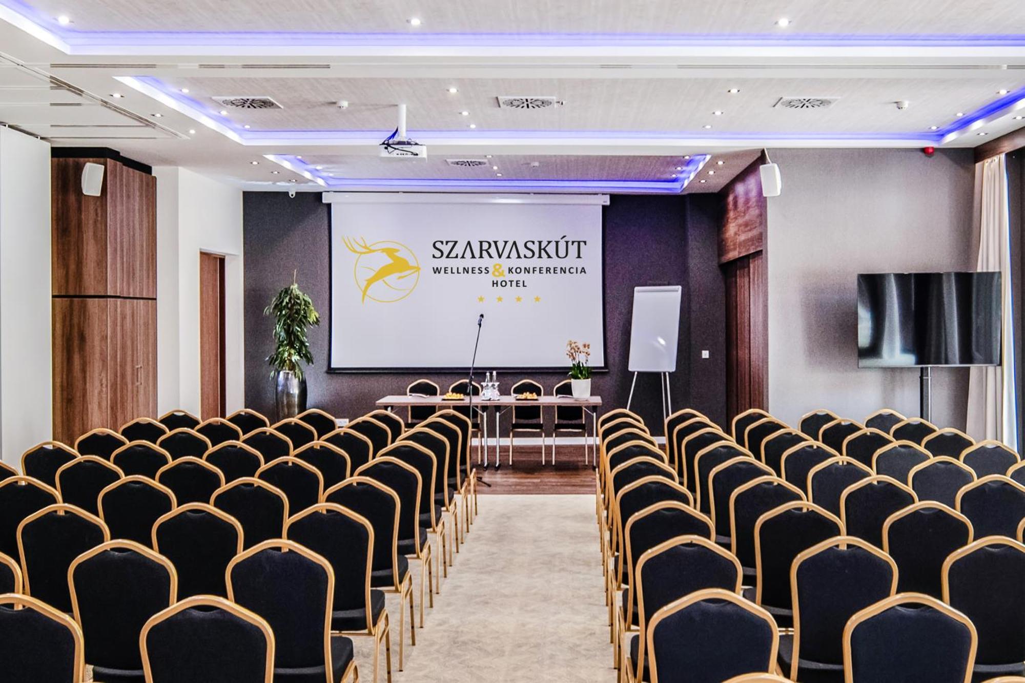 Hotel Szarvaskut Zirc